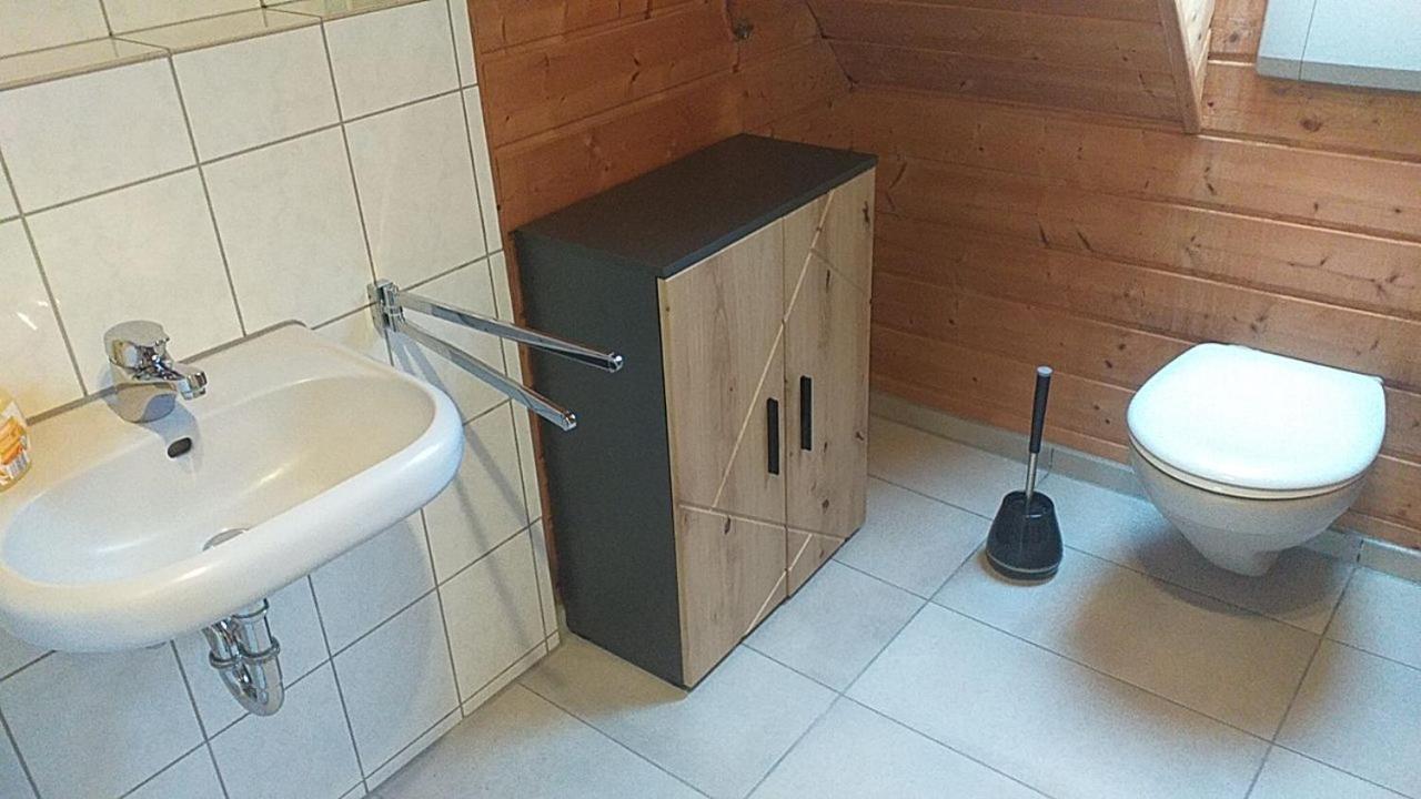 Ferienwohnungen Eibner Dettingen an der Erms Bagian luar foto