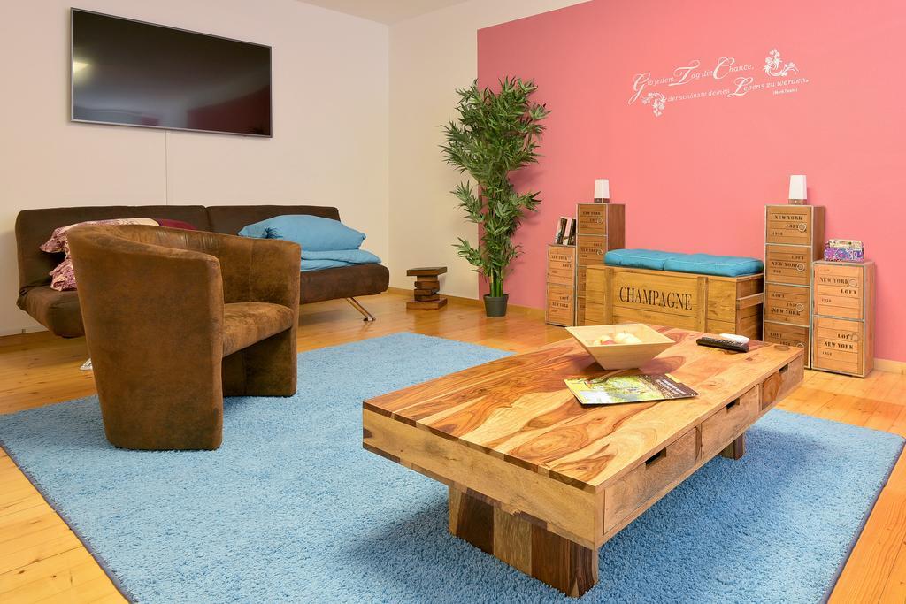Ferienwohnungen Eibner Dettingen an der Erms Bagian luar foto